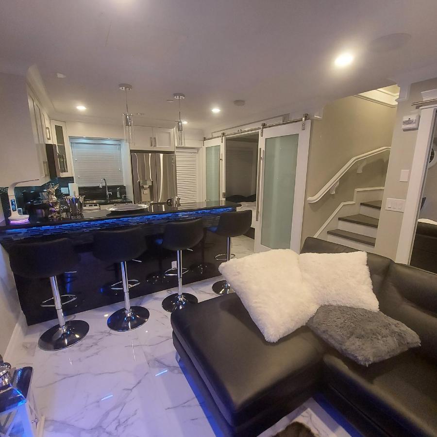 Beautiful Bright 3 Bed Townhouse Apartment Vancouver Exterior photo